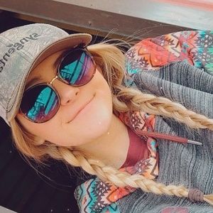 Meet your Posher, Makenna